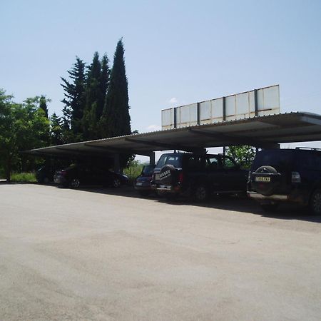 Hotel מנסנרס מראה חיצוני תמונה